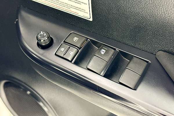 2022 Toyota HILUX SR (4x4) GUN126R 4X4