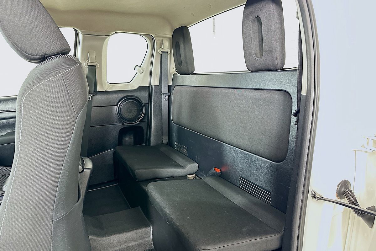 2018 Toyota Hilux SR (4x4) GUN126R MY19 4X4