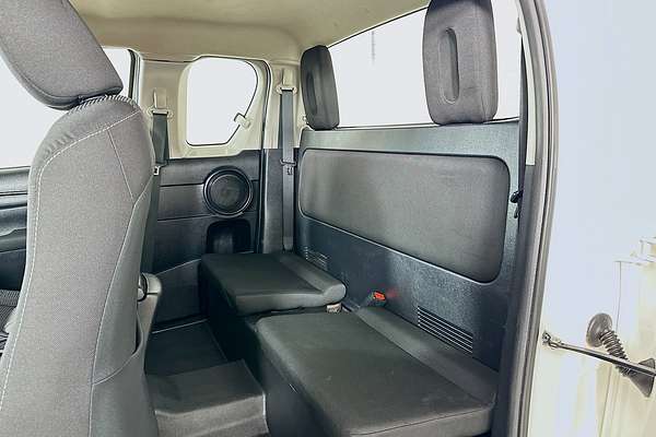 2018 Toyota Hilux SR (4x4) GUN126R MY19 4X4