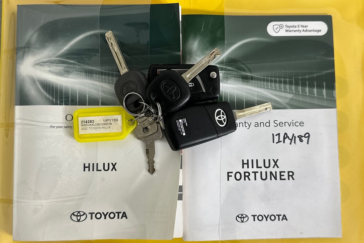 2022 Toyota HILUX SR (4x4) GUN126R 4X4