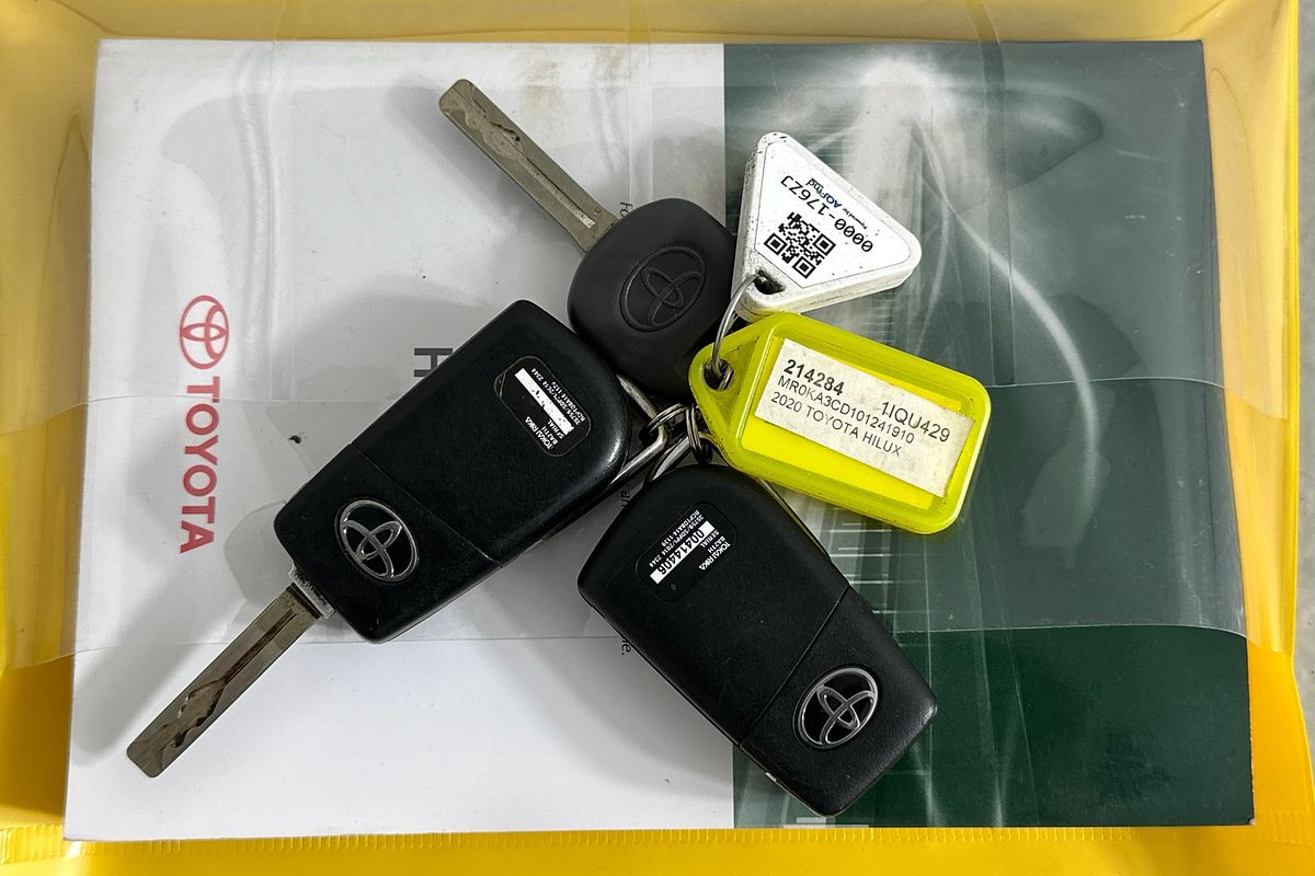 2020 Toyota HILUX SR (4x4) GUN126R MY19 UPGRADE 4X4