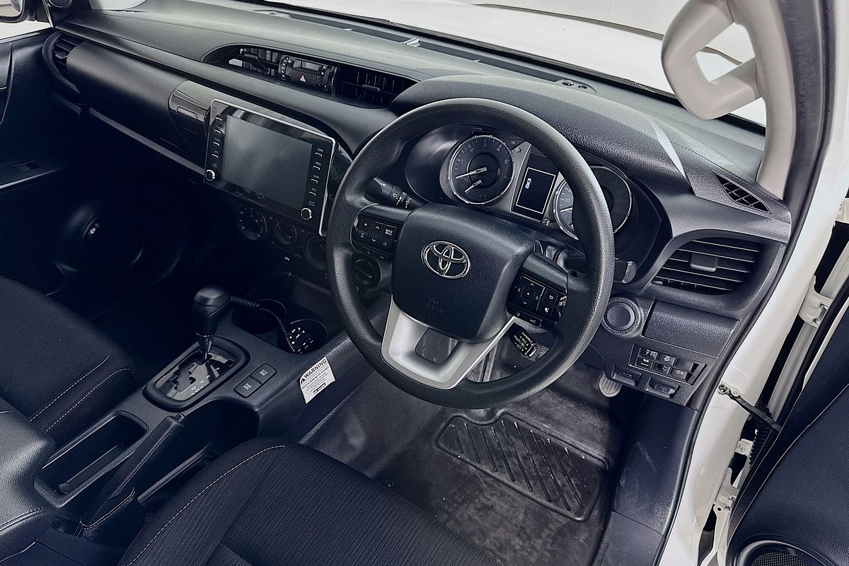 2021 Toyota HILUX SR (4x4) GUN126R 4X4