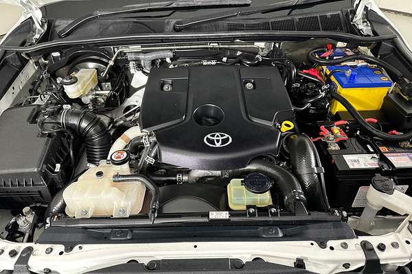 2018 Toyota Hilux SR (4x4) GUN126R MY19 4X4