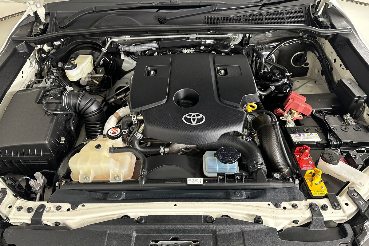 2023 Toyota HILUX SR (4x4) GUN126R 4X4