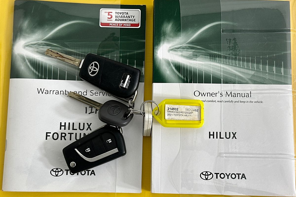 2021 Toyota HILUX SR (4x4) GUN126R 4X4