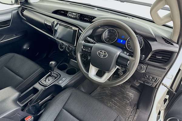 2018 Toyota HILUX SR (4x4) GUN126R MY19 4X4