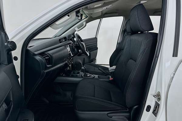 2020 Toyota HILUX SR (4x4) GUN126R MY19 UPGRADE 4X4