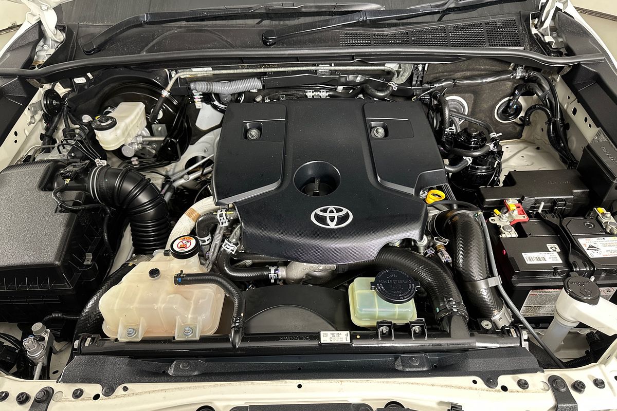 2021 Toyota HILUX SR (4x4) GUN126R 4X4