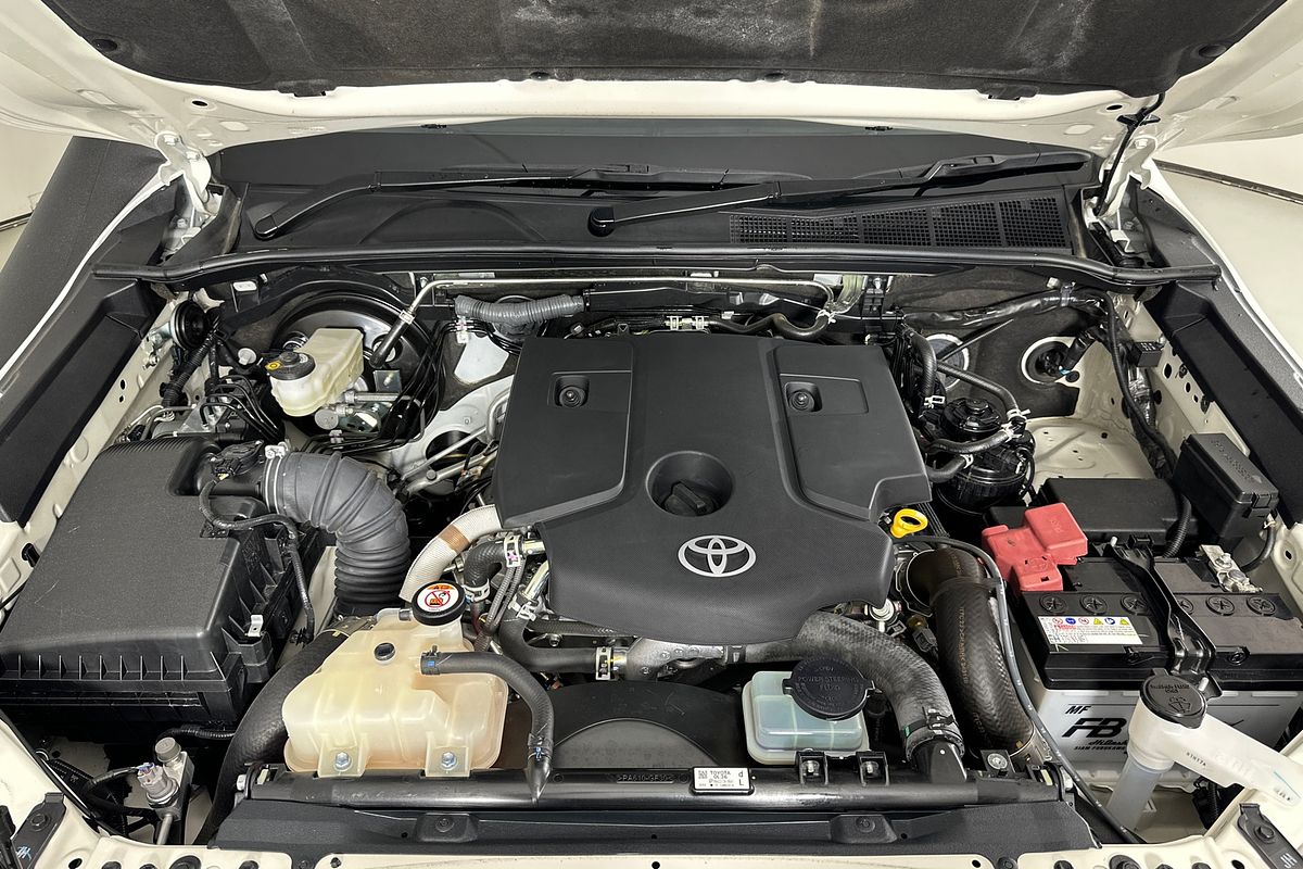 2024 Toyota HILUX SR (4x4) GUN126R 4X4