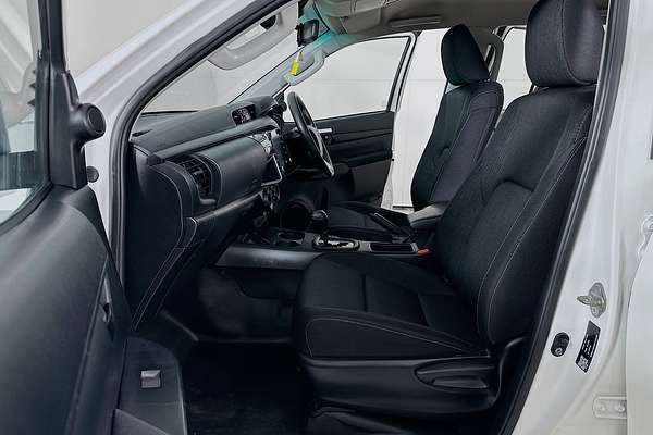 2022 Toyota HILUX SR (4x4) GUN126R 4X4