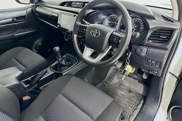 2022 Toyota HILUX WORKMATE HI-RIDER (4x2) GUN135R REAR WHEEL DRIVE