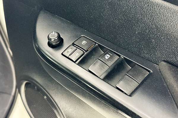 2017 Toyota HILUX WORKMATE (4x4) GUN125R 4X4