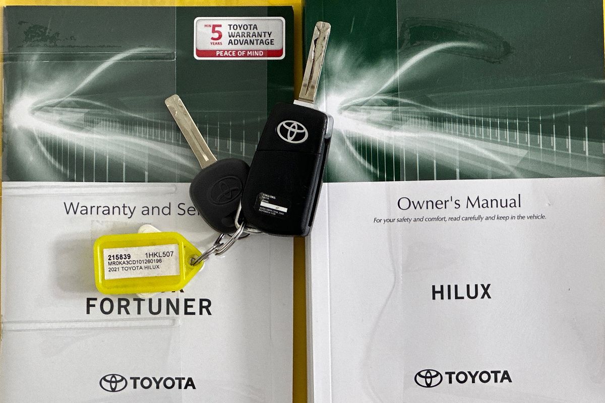 2021 Toyota HILUX SR (4x4) GUN126R FACELIFT 4X4