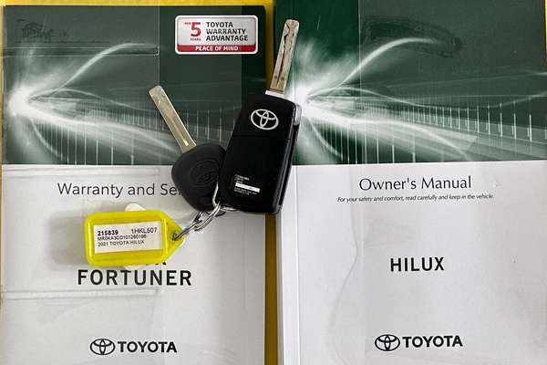 2021 Toyota HILUX SR (4x4) GUN126R FACELIFT 4X4
