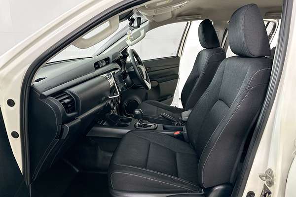 2021 Toyota HILUX SR (4x4) GUN126R 4X4