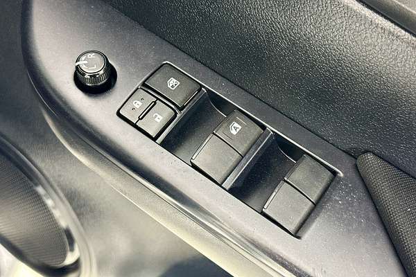 2022 Toyota HILUX SR (4x4) GUN126R 4X4