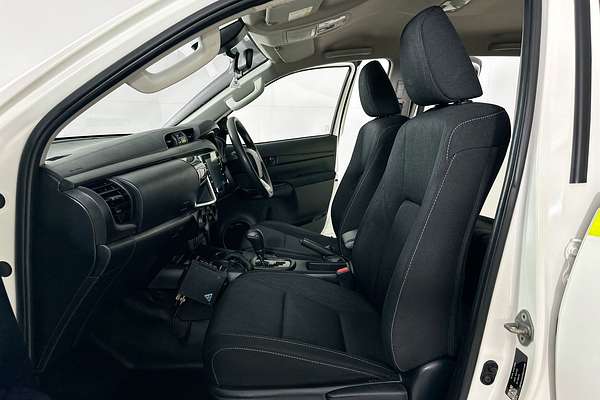 2022 Toyota HILUX SR (4x4) GUN126R 4X4