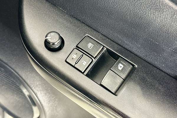 2019 Toyota HILUX SR (4x4) GUN126R MY19 4X4
