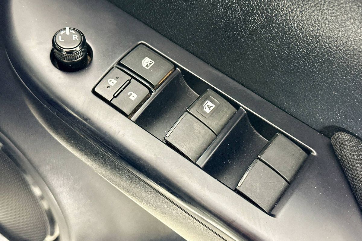 2022 Toyota HILUX SR (4x4) GUN126R 4X4