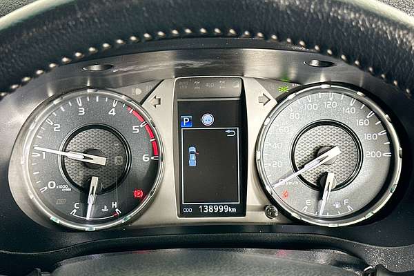 2021 Toyota HILUX SR5 (4x4) GUN126R 4X4