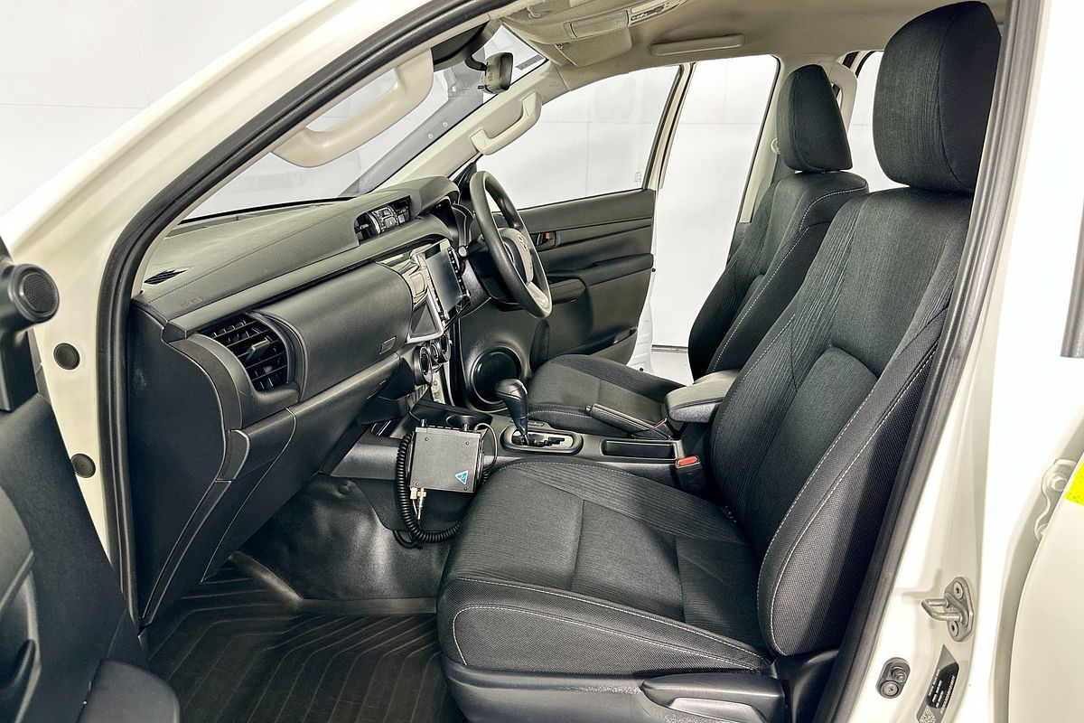 2022 Toyota HILUX SR (4x4) GUN126R 4X4