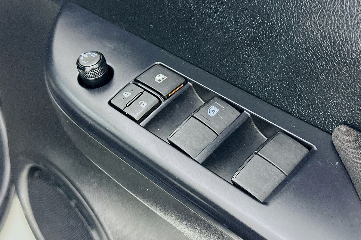 2022 Toyota HILUX SR (4x4) GUN126R 4X4