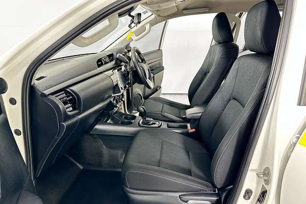 2022 Toyota HILUX SR (4x4) GUN126R 4X4