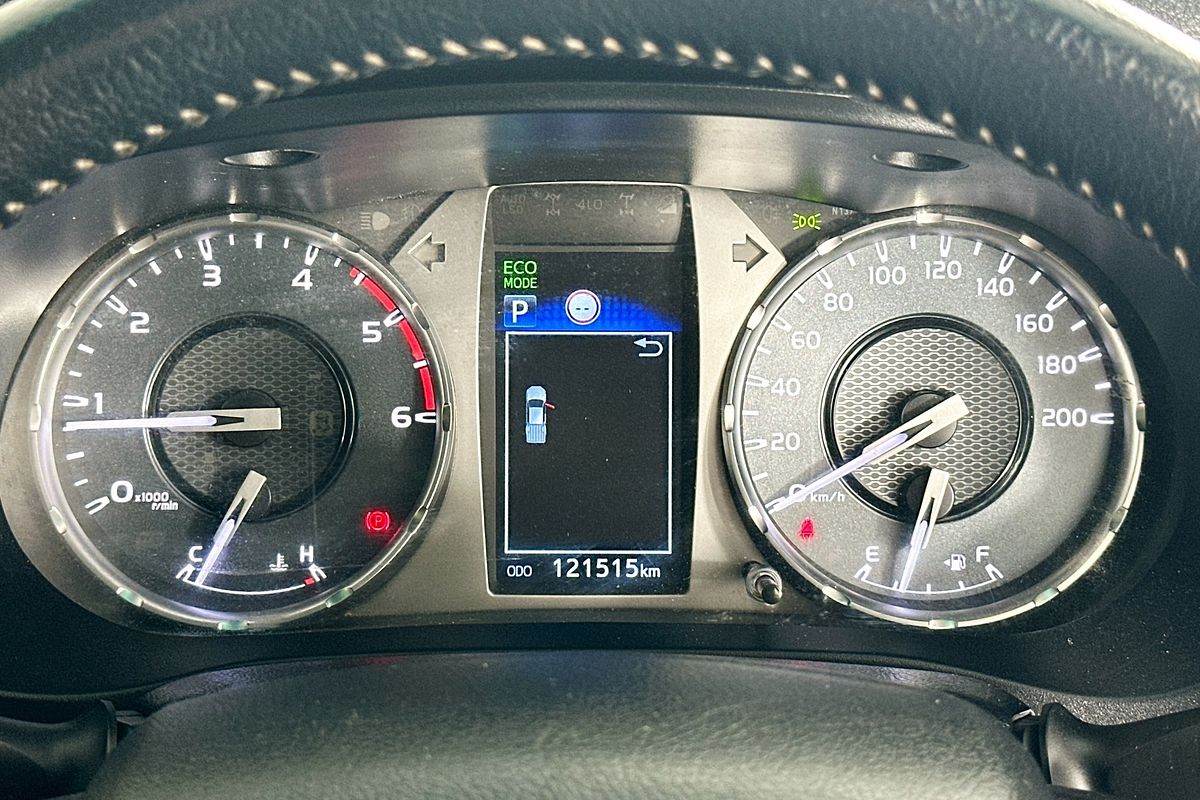 2021 Toyota HILUX SR5 (4x4) GUN126R 4X4