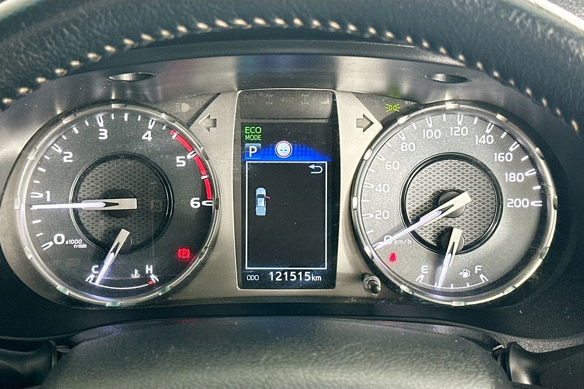 2021 Toyota HILUX SR5 (4x4) GUN126R 4X4