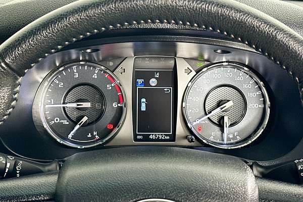 2021 Toyota HILUX SR5 (4x4) GUN126R FACELIFT 4X4