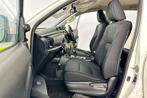 2022 Toyota HILUX SR (4x4) GUN126R 4X4