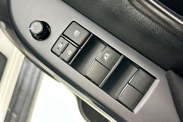 2023 Toyota HILUX SR (4x4) GUN126R 4X4