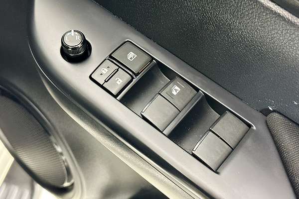 2023 Toyota HILUX SR (4x4) GUN126R 4X4