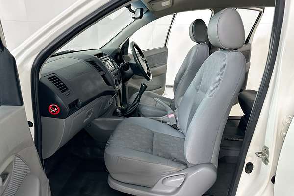 2011 Toyota HILUX SR KUN16R MY12 REAR WHEEL DRIVE