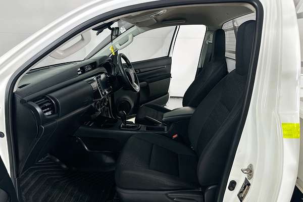 2021 Toyota HILUX SR (4x4) GUN126R 4X4