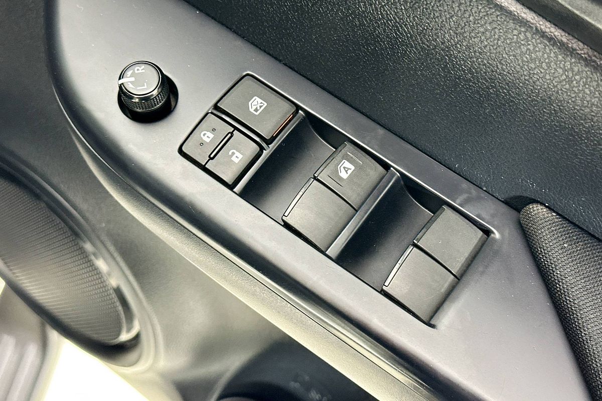 2023 Toyota HILUX SR (4x4) GUN126R 4X4