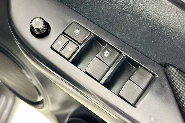 2022 Toyota HILUX SR (4x4) GUN126R 4X4