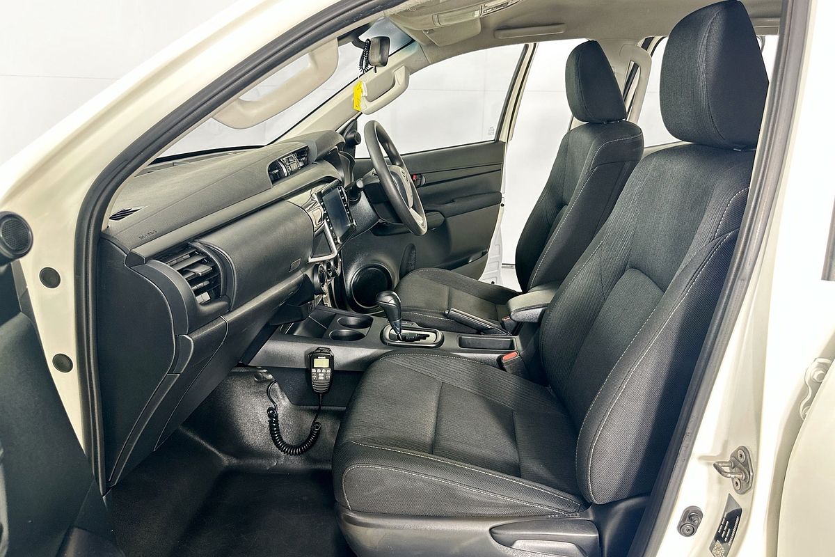 2022 Toyota HILUX SR (4x4) GUN126R 4X4