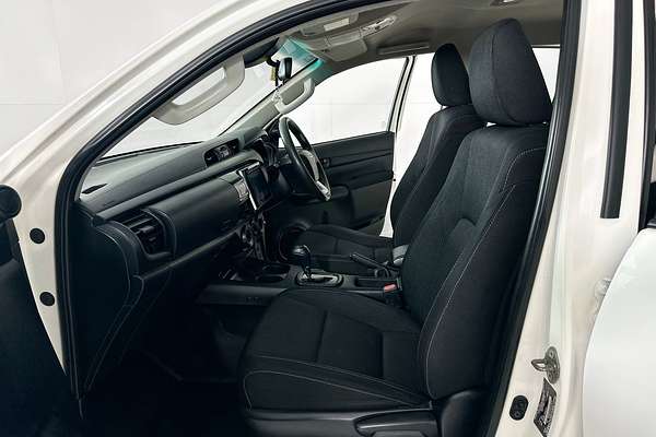 2020 Toyota HILUX SR (4x4) GUN126R MY19 UPGRADE 4X4