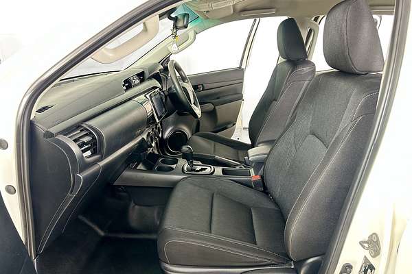 2020 Toyota HILUX SR (4x4) GUN126R MY19 UPGRADE 4X4