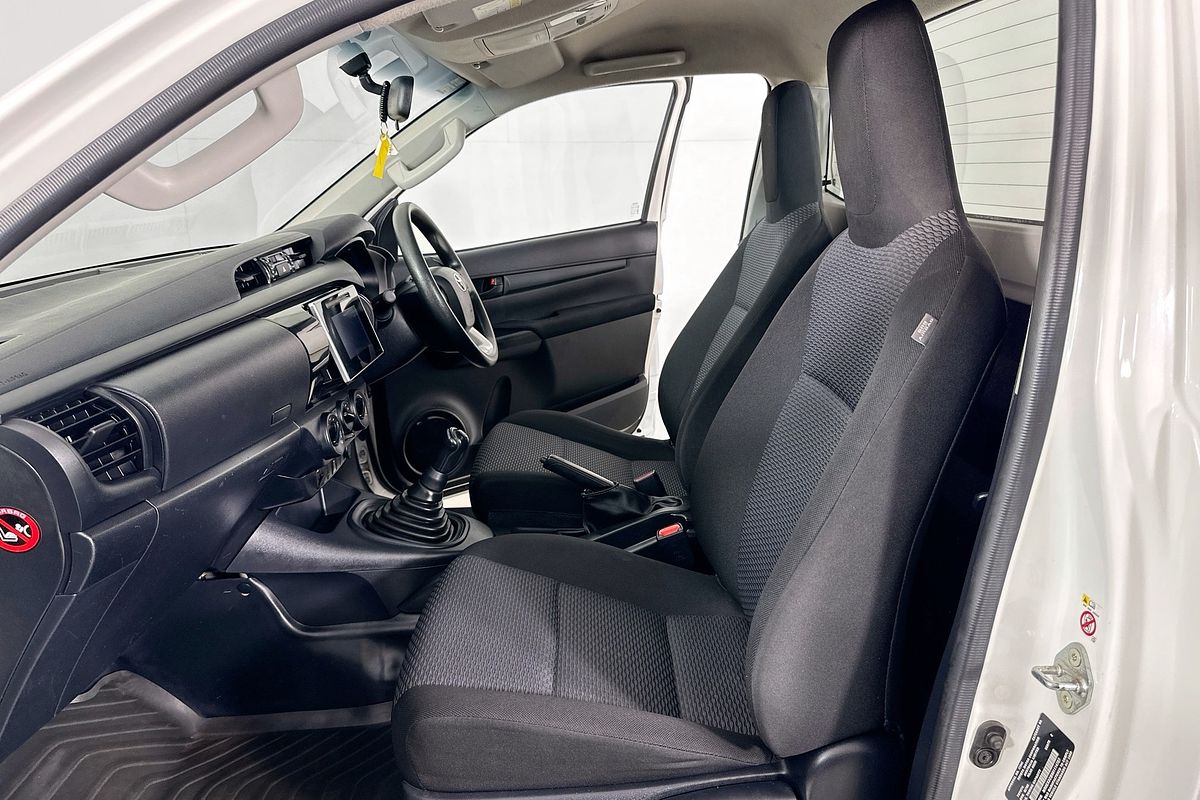 2018 Toyota HILUX WORKMATE TGN121R MY17 REAR WHEEL DRIVE