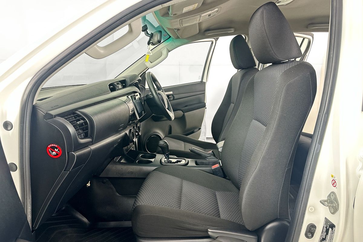 2019 Toyota HILUX WORKMATE (4x4) GUN125R MY19 4X4