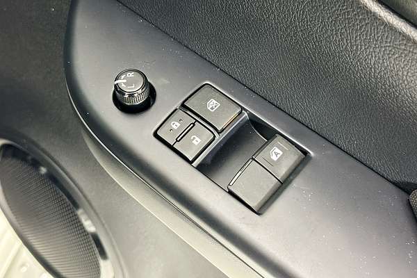 2023 Toyota HILUX SR (4x4) GUN126R 4X4