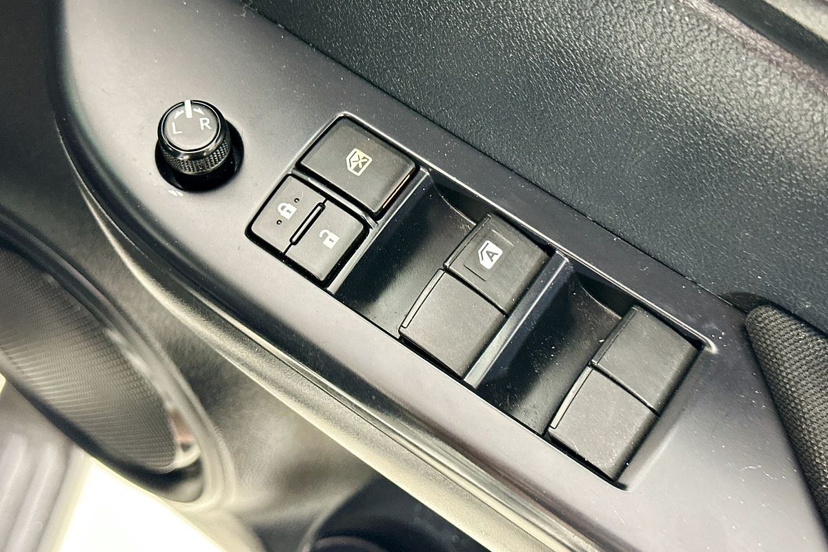 2022 Toyota HILUX SR (4x4) GUN126R 4X4