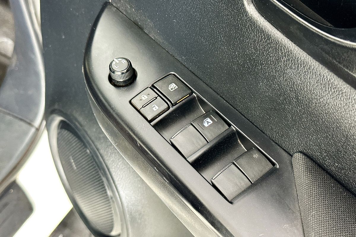 2020 Toyota HILUX SR (4x4) GUN126R MY19 UPGRADE 4X4