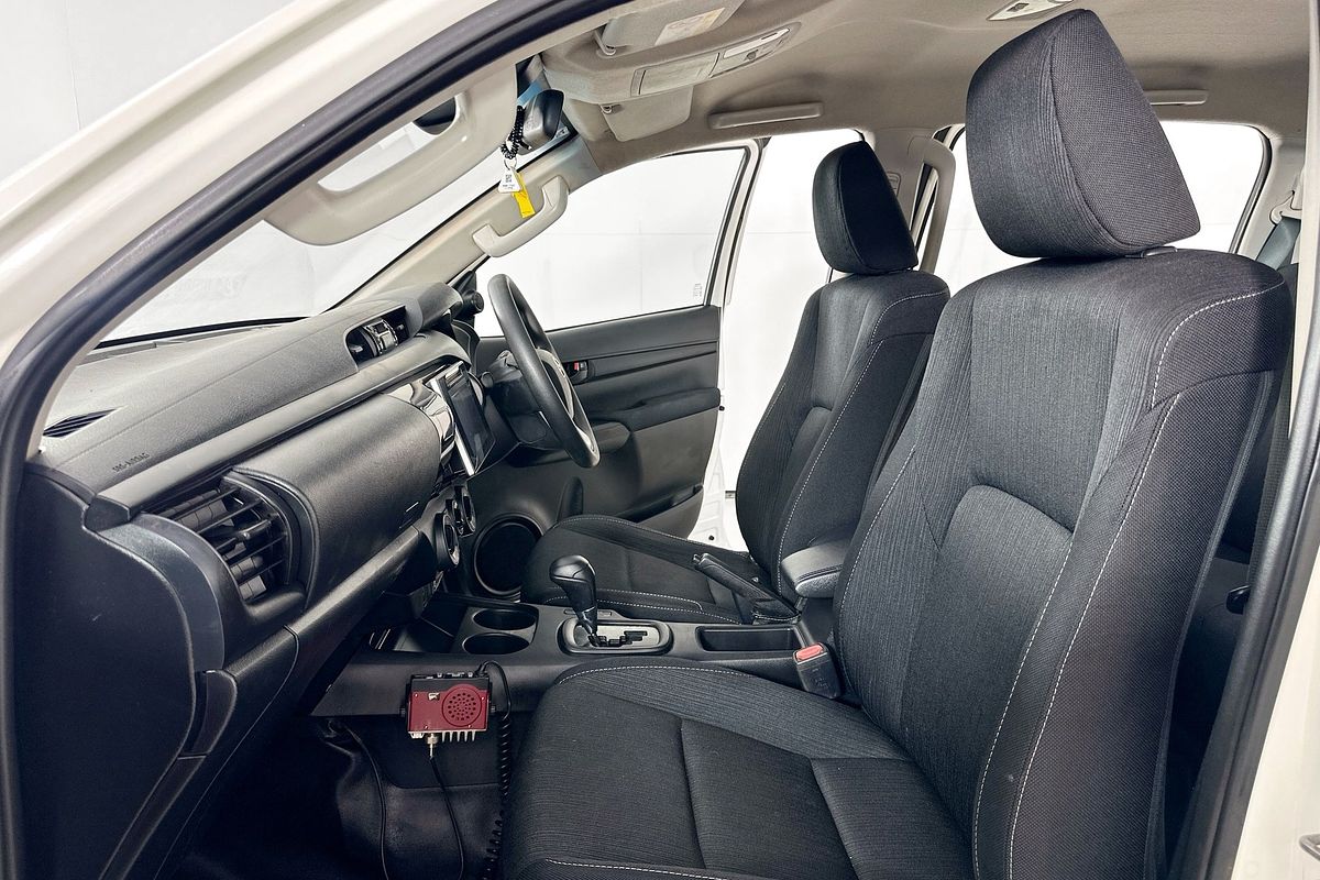 2020 Toyota HILUX SR (4x4) GUN126R MY19 UPGRADE 4X4