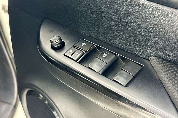 2020 Toyota HILUX SR (4x4) GUN126R MY19 UPGRADE 4X4