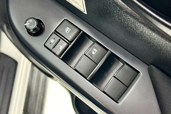 2022 Toyota HILUX SR (4x4) GUN126R 4X4