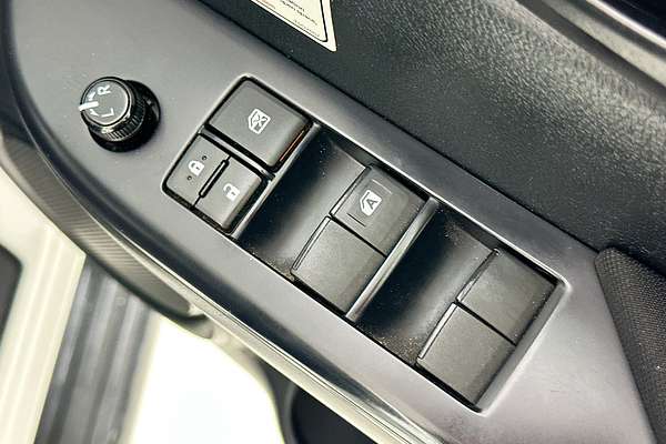 2022 Toyota HILUX SR (4x4) GUN126R 4X4