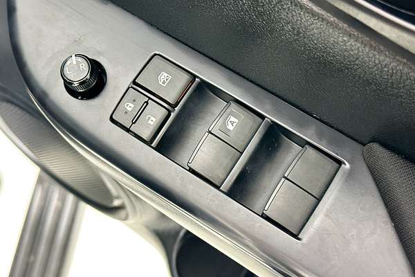 2023 Toyota HILUX SR (4x4) GUN126R 4X4